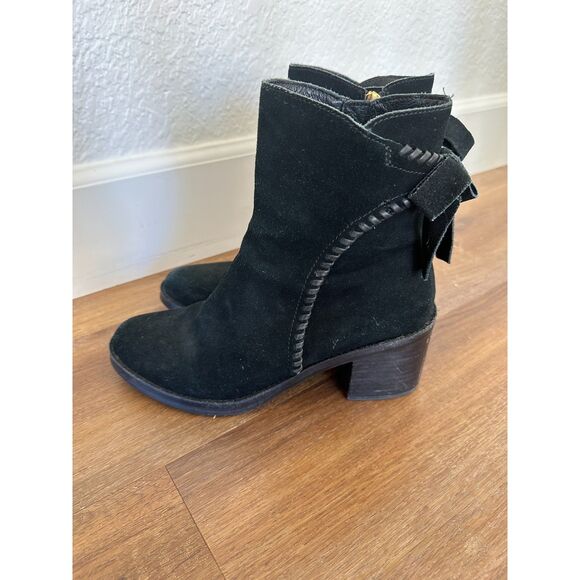 UGG Fraise WHIPSTITCH Black SUEDE Bow ZIP Booties BOOTS Womens US 9 - Picture 2 of 9